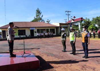 Kapolres Dairi, AKBP. Wahyudi Rahman SH. SIK. MM saat pimpin apel kesiapan Ops Toba, Senin (13/6)