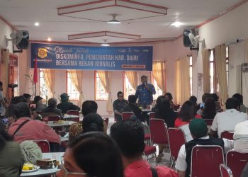 Pemerintahan Kabupaten Dairi saat temu ramah bersama jurnalis yang dihadiri Bupati Eddy Berutu dan Kadis Kominfo Dairi, Jumat (17/6).