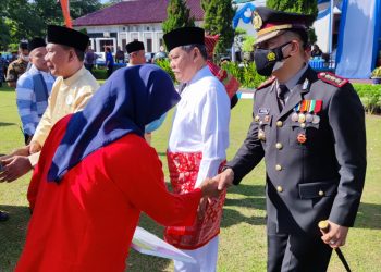 Kapolresta Deliserdang, Kombes. Pol. Irsan Sinuhaji SIK. MH saat menghadiri acara peringatan hari jadi ke- 76 Kabupaten Deliserdang, Jumat (1/7).