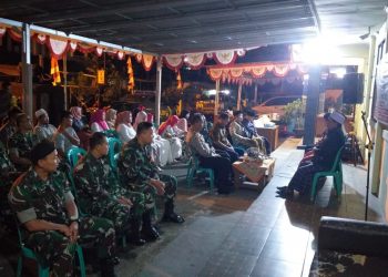 Polsek Mangkubumi jajaran Polres Tasikmalaya Kota saat giat syukuran HUT Bhayangkara ke- 76, Jumat malam (1/7).