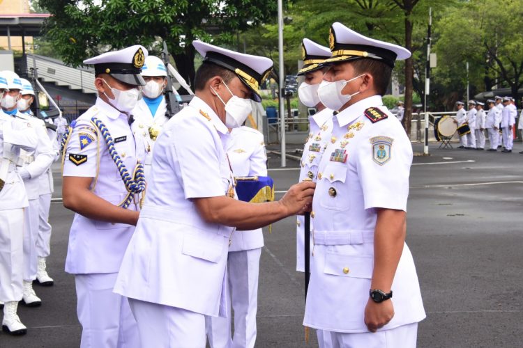 Danpushidrosal, Laksama Madya TNI Nurhidayat saat serahterimakan jabatan strategis, Rabu (6/7).