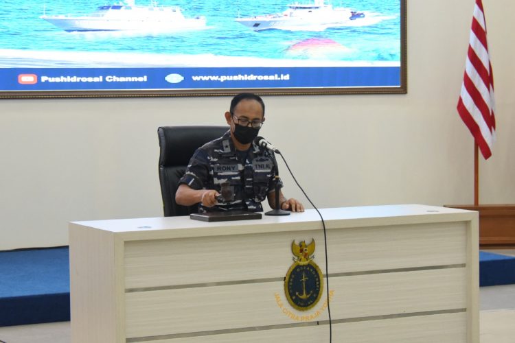 Inspektur Pushidrosal, Laksamana Pertama TNI Rony Saleh saat membuka Latopssurta hidros 2022, Rabu (20/7).