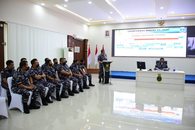 Danpushidrosal, Laksamana Madya Nurhidayat saat menutup secara resmi Latopssurta TA 2022, Kamis (4/8).