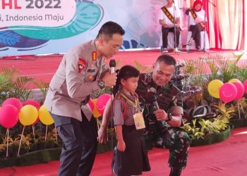 Kapolresta Deliserdang, Kombes. Pol. Irsan Sinuhaji SIK, MH 
bersama Danbrigif 
 7/ Rimba Raya, Letkol. Inf. Gede Setiawan saat hadiri kegiatan acara memperingati Hari Anak Nasional (HAN) Kabupaten Deliserdang Tahun 2022 di P3UD Kecamatan Tanjung Morawa, Kabupaten Deliserdang - Sumatera Utara, Selasa (9/8).