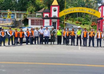 Dishub Dairi bersama Satlantas Polres Dairi dan PM saat gelar razia gabungan, Jumat sore (12/8).