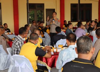 Kombes. Pol. Irsan Sinuhaji SH, SIK saat coffe morning bersama PJU dan Personel Polresta Deliserdang, Sabtu (20/8).