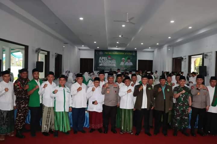 Kapolda Sumut, Irjen. Pol. Drs. RZ Panca Putra Simanjuntak M.Si saat hadiri hari Santri Nasional, Sabtu (22/10).