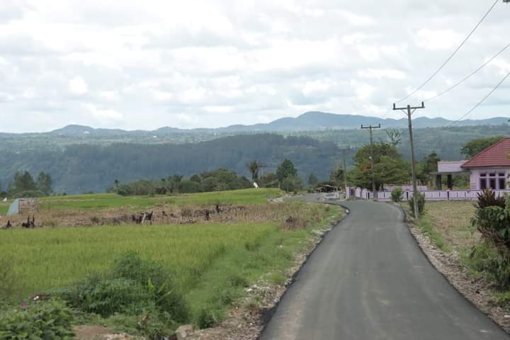 Kondisi jalan setelah dihotmix, Selasa (18/10).