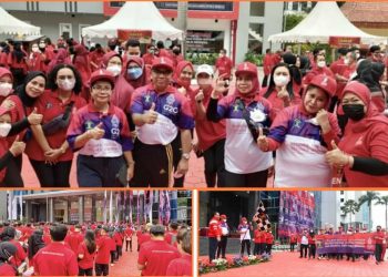 Staf Ditjen HAM saat mengikuti giat jalan santai oleh Kemenkumham, Jumat (21/10).