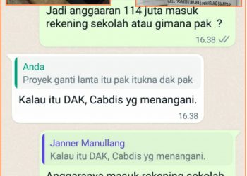 Bukti ss pesan Whatsapp konfirmasi dengan Kepsek SMKN 2 Pematangsiantar serta kwitansi pembelian keramk dan plang proyek yang tidak pernah dipasang, Minggu (23/10).