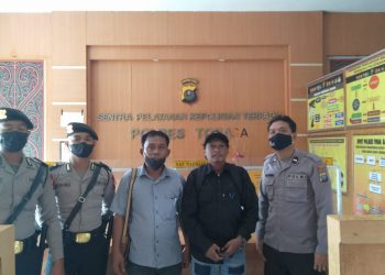 James Trafo Sitorus ST didampingi rekanya Edison Marpaung SH saat audiensi ke Sat Intel Polres Toba, Senin (7/11).