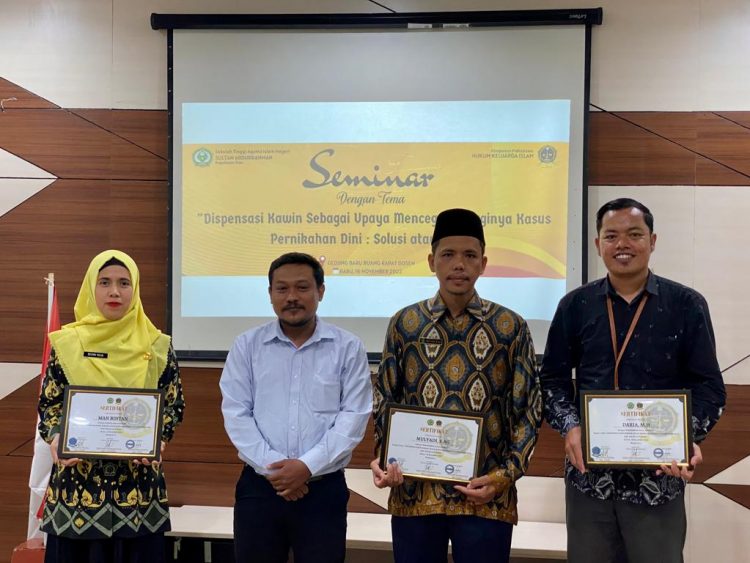 HIMA HKI STAIN SAR Kepri saat mengadakan seminar, Rabu (16/11).