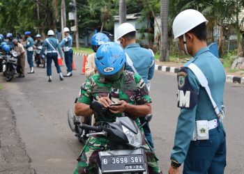 Satprov Pushidrosal saat giar razia gaktibplin, Senin (21/11).