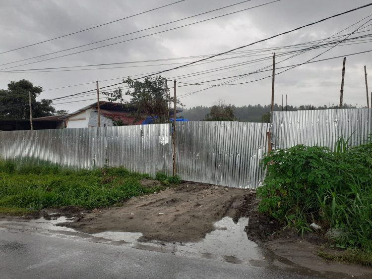 Lahan milik PS dijalan lintas Balige - Tarutung yang diduga menjadi barter untuk tidak penetapan tersangka, Sabtu (10/12).