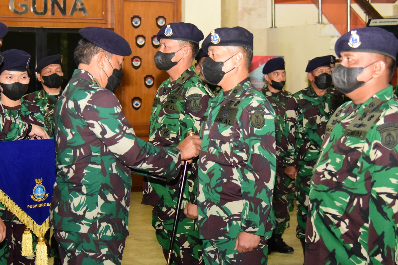 Jabatan Aspamkersamtas Danpushidrosal dan Ka. Akun Pushidrosal ...