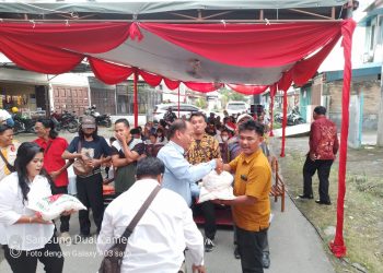 PWPSU saat bakti sosial Nataru dibeberapa panti asuhan, Kamis (29/12).