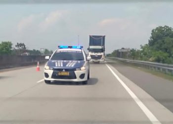 Satlantas Polres Deliserdang saat kawal logistik F1H2O, Senin (13/2)