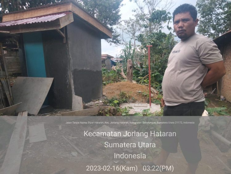 Proyek kamar mandi SPALD- S yang asal jadi di Nagori Panambean Hutaurung, Jorlang Hataran - Simalungun, Jumat (17/2).