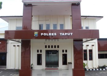 Kantor Polres Taput, Senin (27/2).