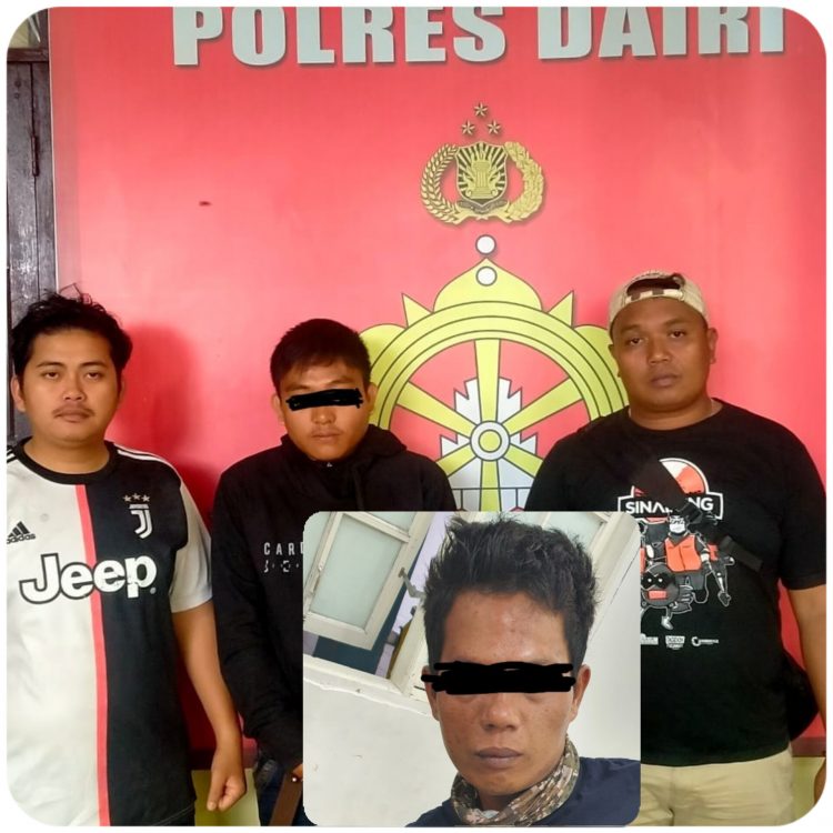 Kedua tersangka pembobol cart ATM saat diamankan di Polres Dairi, Sabtu (11/2).