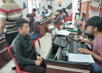 Ke- 16 saksi penganiayaan di Siborongborong saat dimintai keterangan juper Polres Taput, Rabu (8/3).
