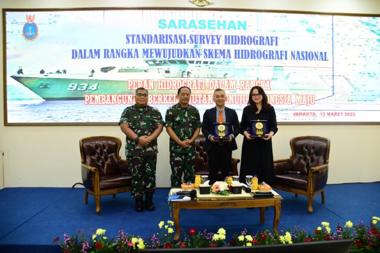 Pushidrosal saat menggelar sarasehan tentang standarisasi survey hidrografi dalam rangka mewujudkan skema hidrografi nasional bertempat di ruang serbaguna Mako Pushidrosal, Ancol Timur - Jakarta Utara, Senin (13/3).