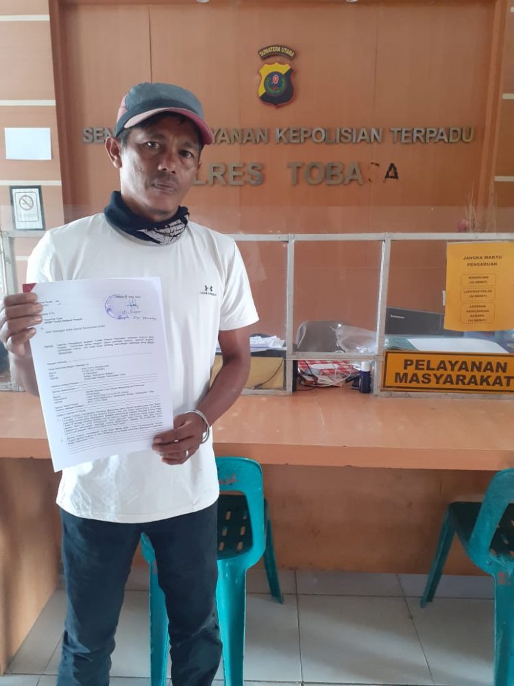 JFS salah melaporkan M boru S di Polres Toba, Rabu (19/4).
