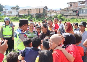 Kapolda Sumut, Irjen. Panca disambut warga Kabupaten Karo, Kamis (27/4).