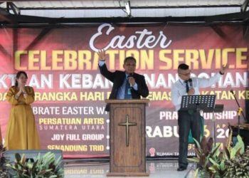 Kepala Rutan Klas I Medan, Nimrot Sihotang saat sambutan acara KKR dan Paskah, Jumat (28/4).