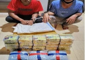 Tersangka pengedar jaringan antar provinsi dan barang bukti 20kg sabu - 30.000 butir Ecstasy, Minggu (2/4).