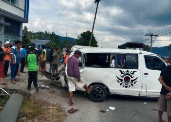 Polres Taput saat laksanakan olah TKP, Jumat (12/5).