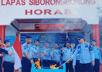 Kalapas Siborongborong, Parlindungan Sitorus AMd.IP, SH saat pimpin deklatasi zero halinar, Selasa (16/5).