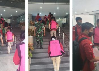 Kejagung saat geledah rumah dinas dan kantor Menkominfo, Rabu (17/5).