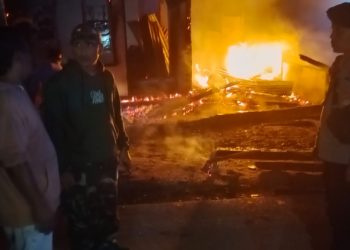 Kondisi saat 5 rumah warga dilahap kobaran api, Selasa (30/5).