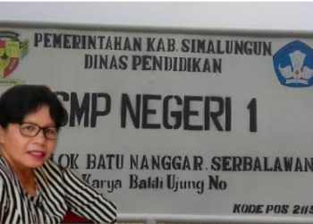 Kepala Sekolah SMP Negeri 1 Dolok Batu Nanggar, Maireli Brayani Siantar, Kamis (4/5).