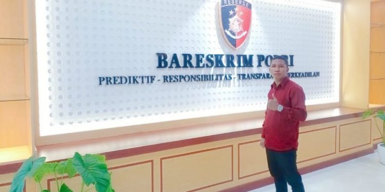 Gasandi Renfan, Advokat muda Kota Tual, Kamis (8/6).