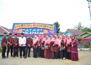 Acara pelepasan siswa/i SMP AL Islamiyah Bagas Nagodang - Sipirok, Sabtu (10/6).
