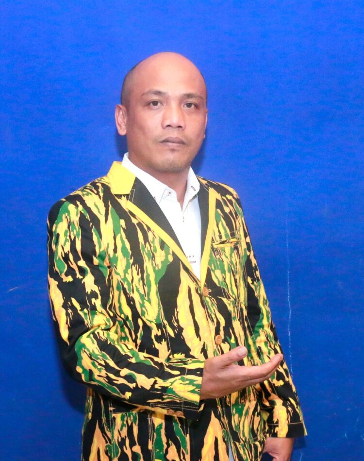 Erwin Angkat menjabat Sekretaris DPD AMPG Dairi, Kader FKPPI, Kader NU Kabupaten Dairi, Pengurus Gema Sicike cike, Sabtu (17/6).