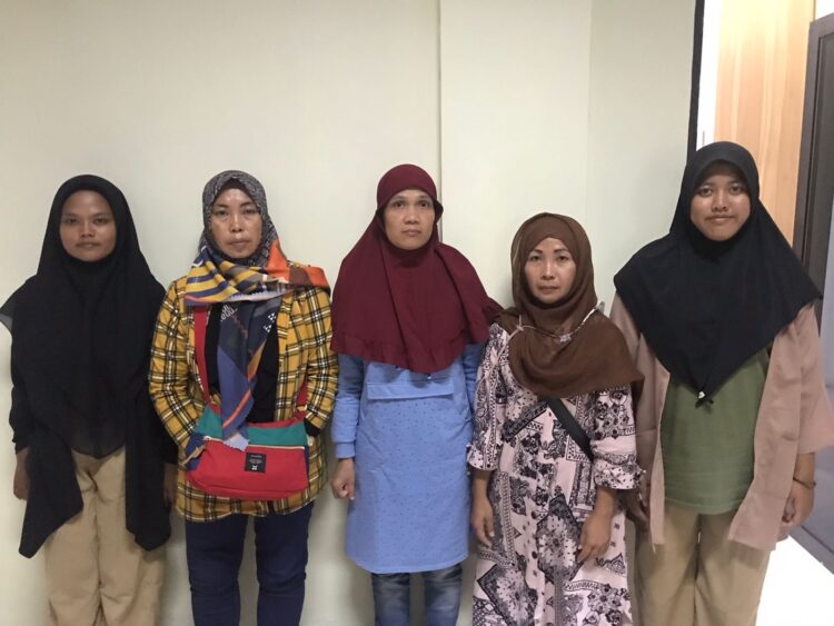 Pekerja Imigran non prosesural yang diberangkatkan ke Negara Timur Tengah, Minggu (18/6).