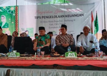 Bupati OKU Timur, Lanosin saat hadiri Harlah Fatayat NU ke- 73, Minggu (18/6).