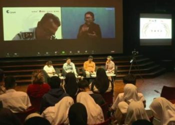 Koordinator Yankomas HAM Wilayah IV, Zuliansyah saat narasumber pada acara “A.E. Priyono Democracy Forum: Quo Vadis Perlindungan Hukum bagi Pejuang Pro-Demokrasi", Selasa (13/6)?