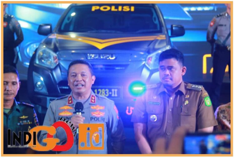 Kapolda Sumut, Irjen. Pol. Agung Setya Imam Effendi bersama Walikota Medan, Bobby Nasution, Senin (24/7).