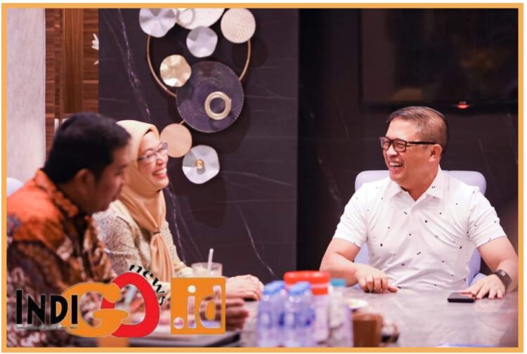 Kapolda Sumut, Irjen. Pol. Agung Setya Imam Effendi bersama Rektor UINSU, Prof. Dr. Hj. Nurhayati MAg, Minggu (30/7).