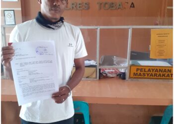 JFS saat membuat laporan di Polres Toba 3 bulan silam, Senin (3/7).