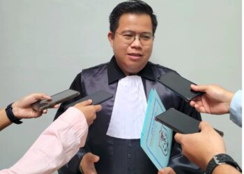 Kuasa Hukum para tergugat, Darmawan Yusuf SH, SE, M.Pd, MH, CTLA, Med saat diwawancarai, Senin (3/7).