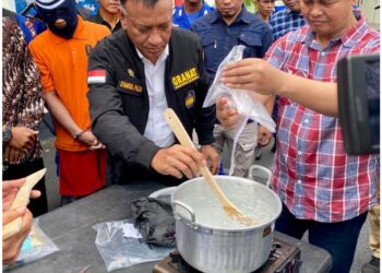 Polda Kepri saat pemusnahan barang bukti sabu 991 gram, Kamis (6/7).