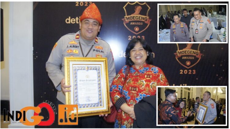 Kapolsek Belitang III, IPTU. Jhoni saat menerima penghargaan Hoegeng Awards 2023 kategori Polisi Inovatif, Jumat (14/7).