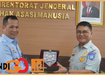 Dirjen HAM, Dhahana bersama Direktur SDM dan Umum Jasa Raharja Rubi Handojo, Senin (31/7).