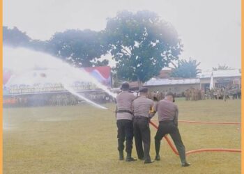 Personil Polres Batu Bara saat giat pelatihan  Karhutla, Selasa (1/8).