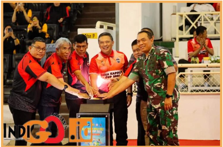 Kapolda Sumut, Irjen. Pol. Agung saat pembukaan Volly Cup Kapolri Zona I, Jumat (4/8).